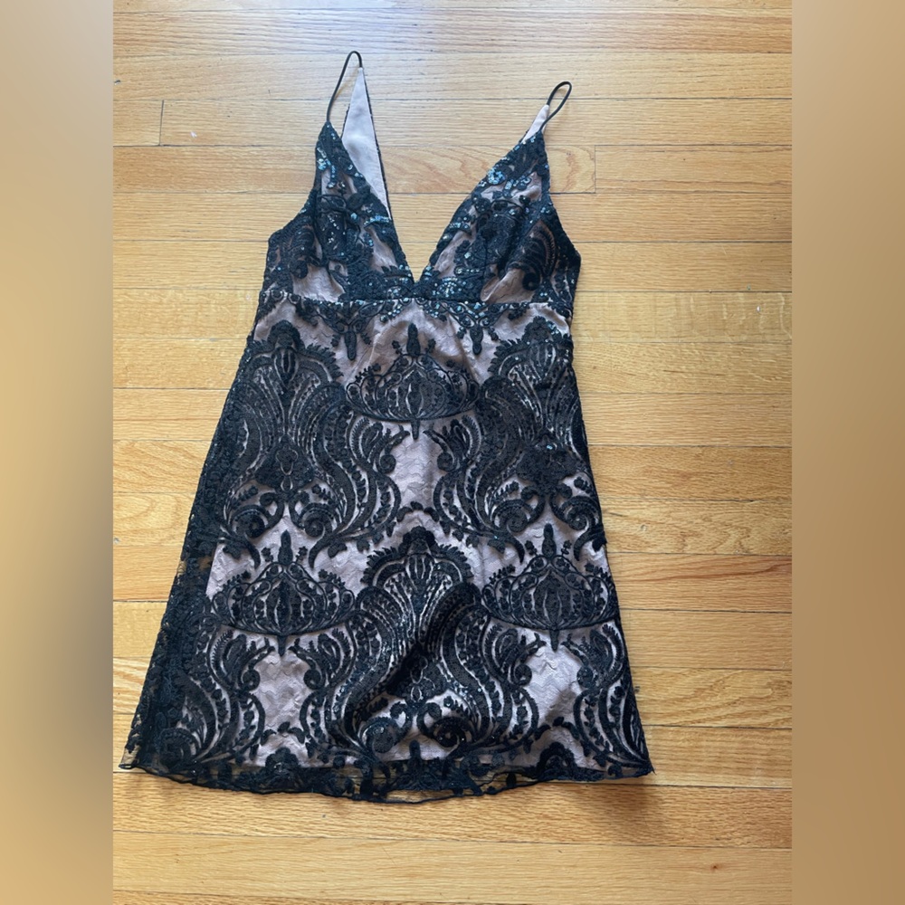 NWT. Free People Lace Embroidery Sequence Dress Black and Tan Size 0